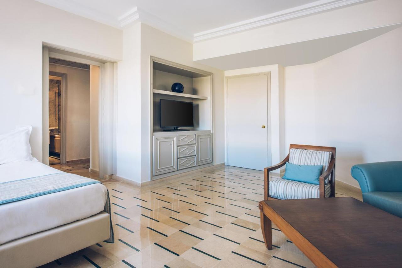 Iberostar Waves Averroes Hotel 4*